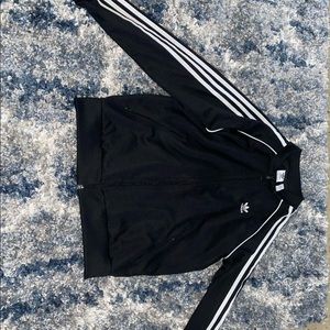 It’s been used but still great to wear !